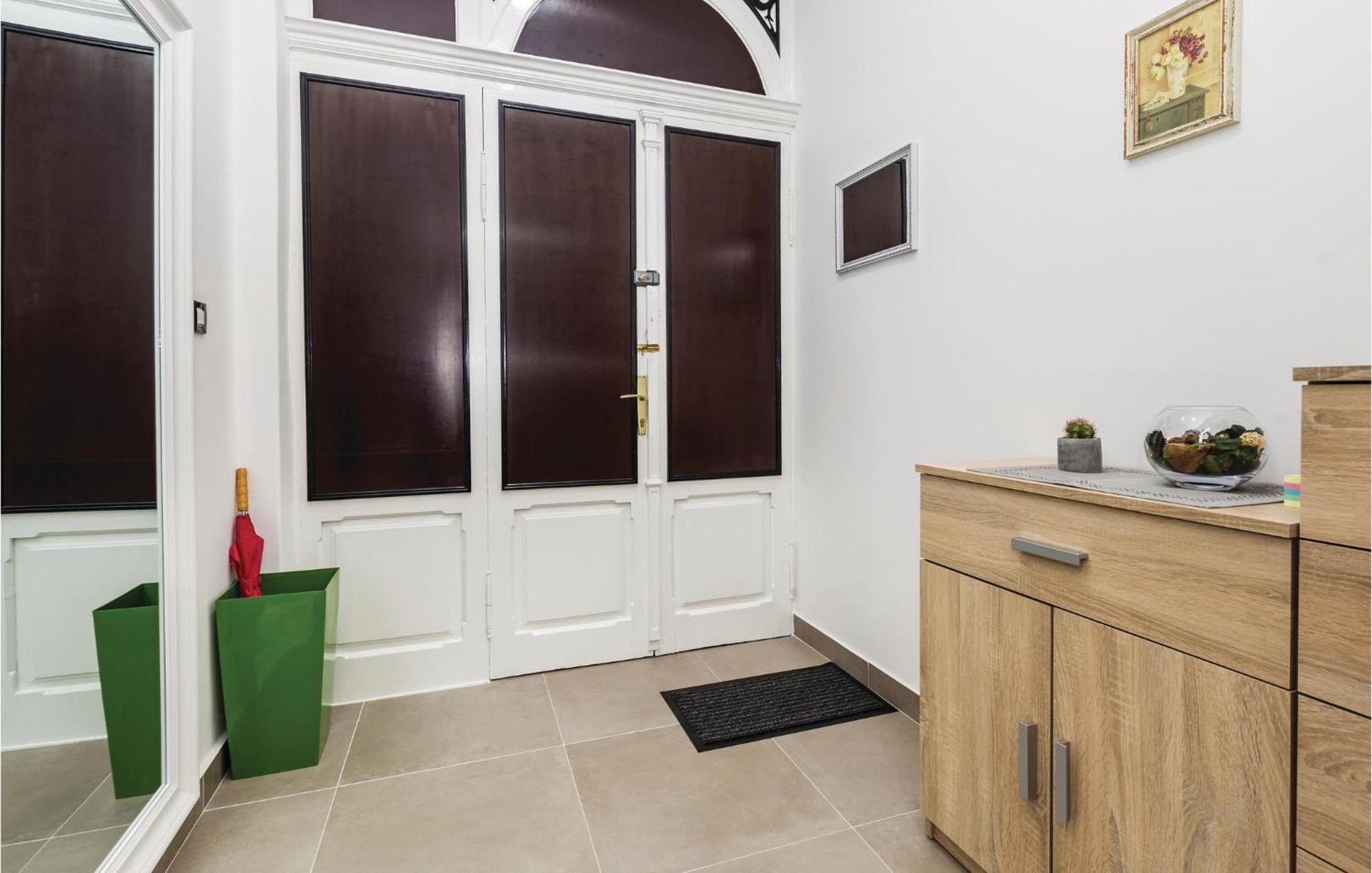 Amazing Apartment In Rijeka With Wifi Bagian luar foto