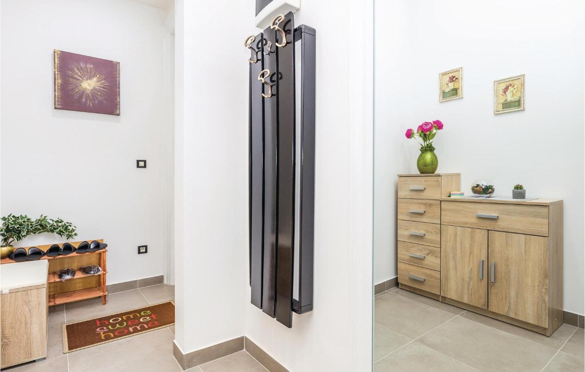 Amazing Apartment In Rijeka With Wifi Bagian luar foto