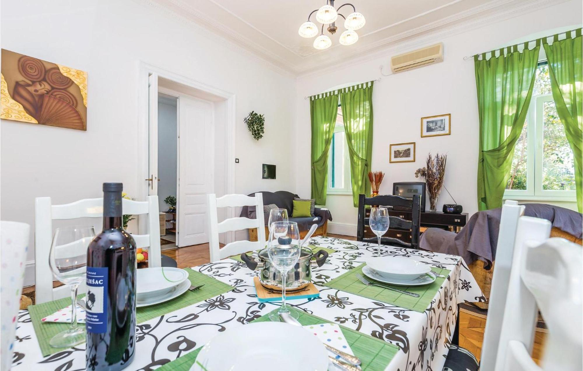 Amazing Apartment In Rijeka With Wifi Bagian luar foto