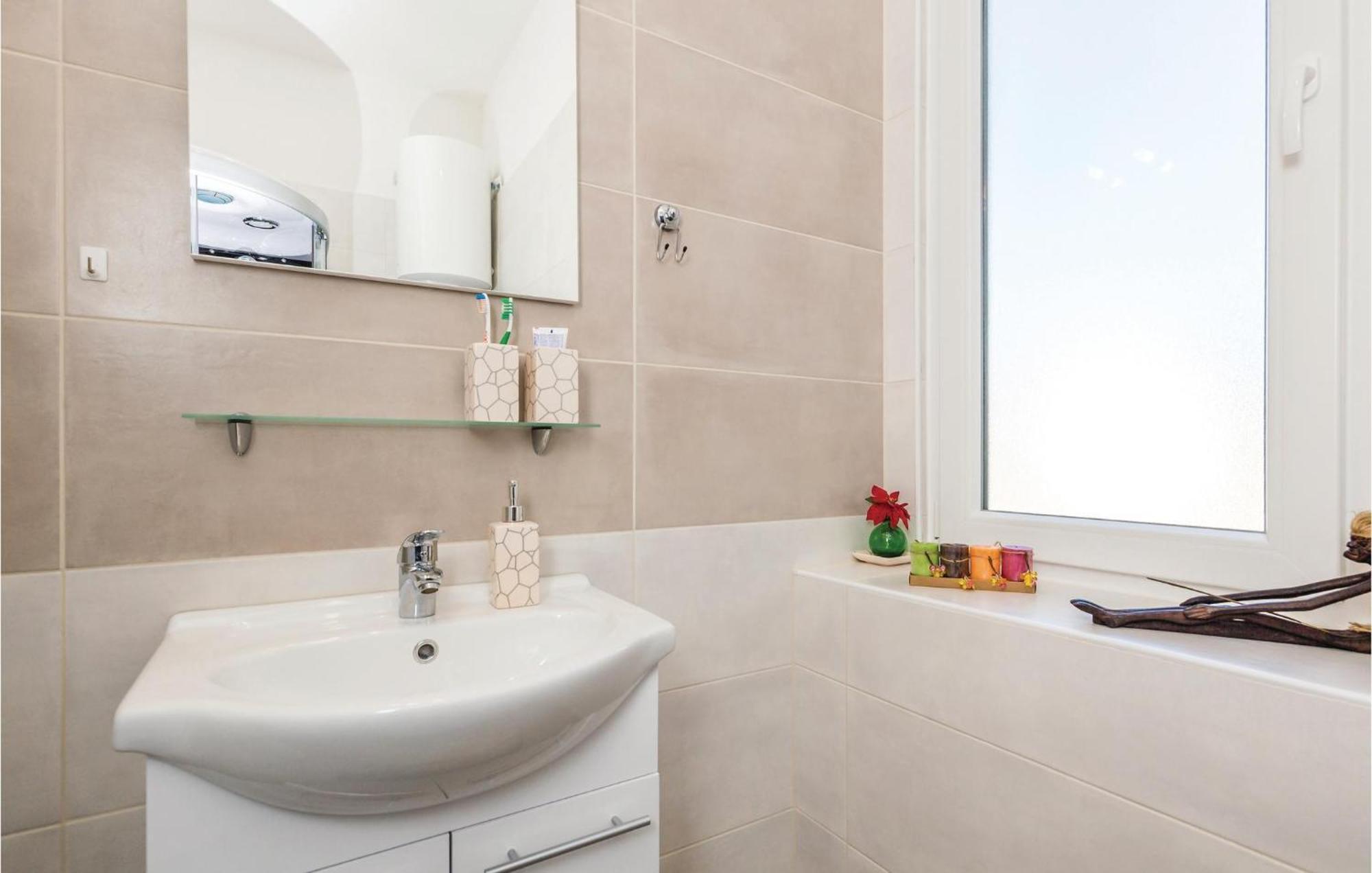 Amazing Apartment In Rijeka With Wifi Bagian luar foto