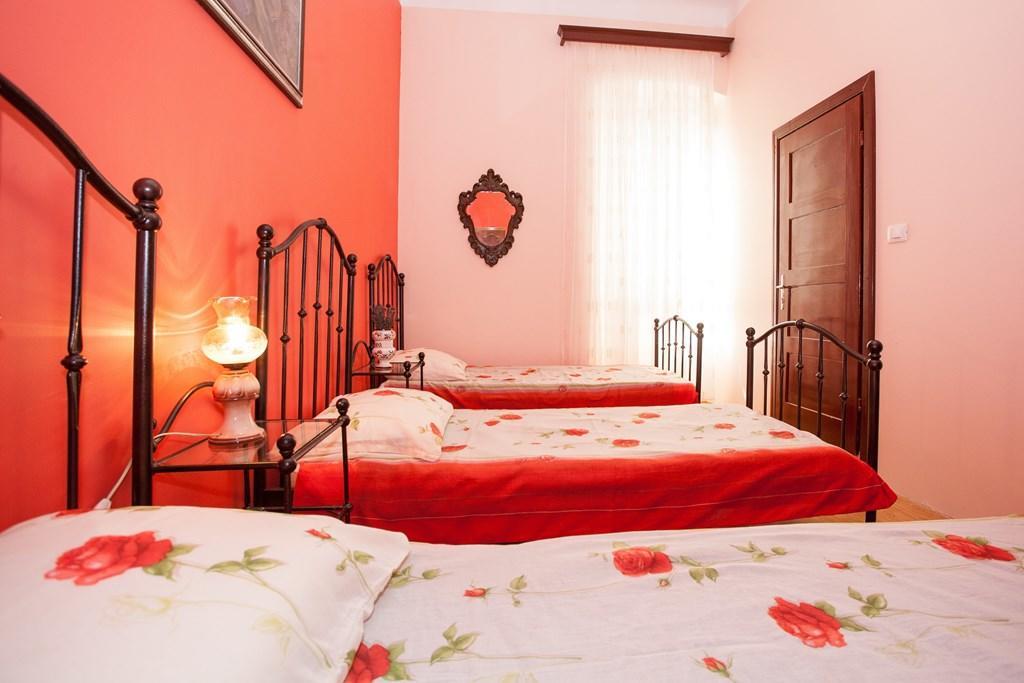 Amazing Apartment In Rijeka With Wifi Ruang foto